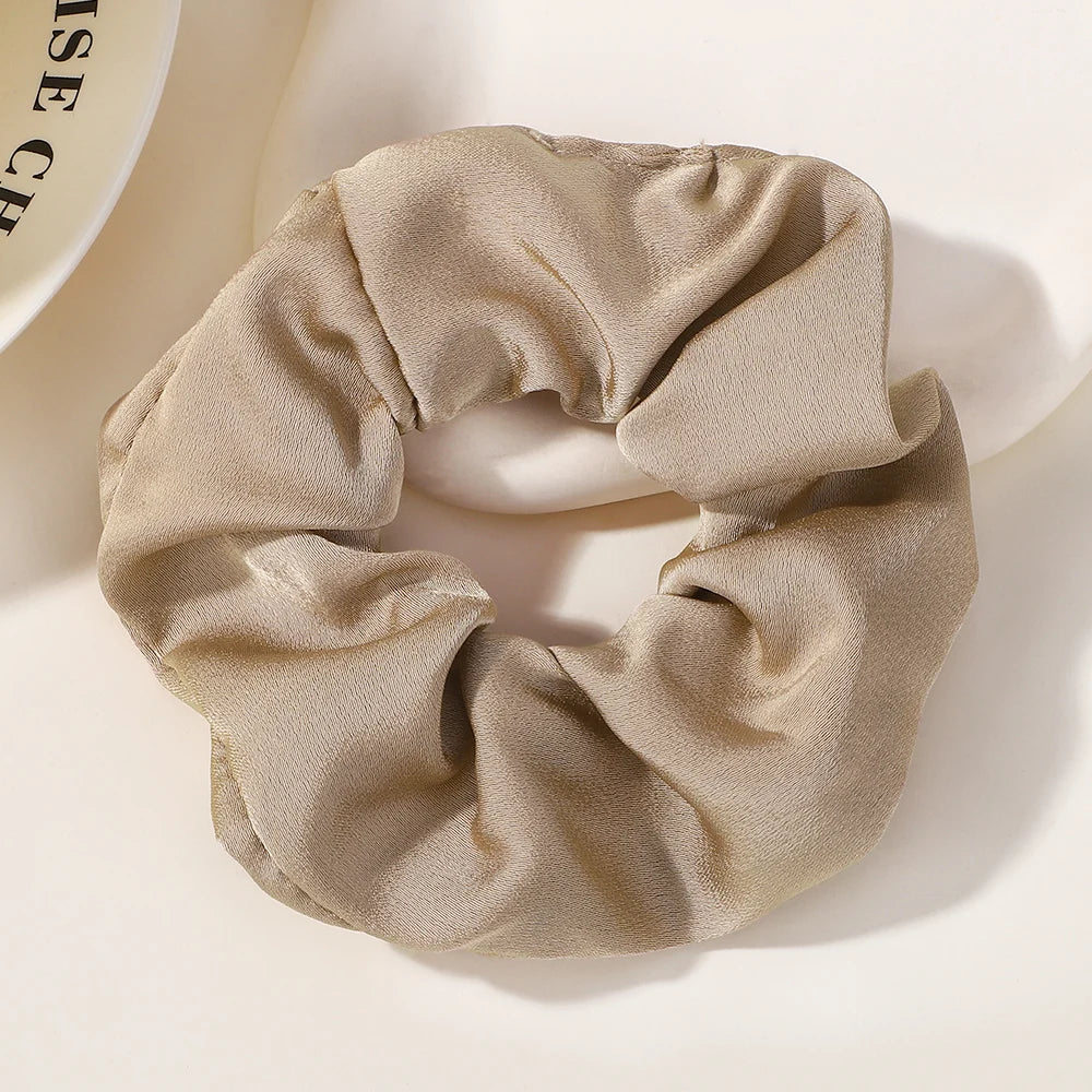 Haven&Co.™ Luxe Silk Scrunchies – Gentle Hold for Healthy, Shiny Hair